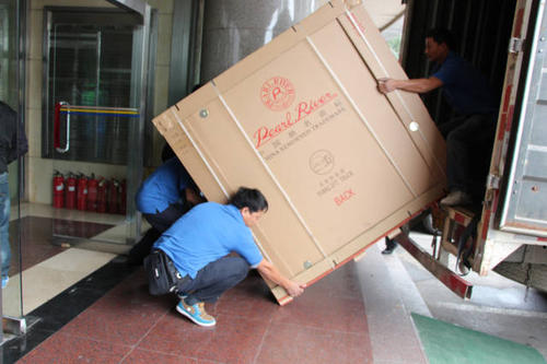 老街街道钢琴贵重工艺品无忧运