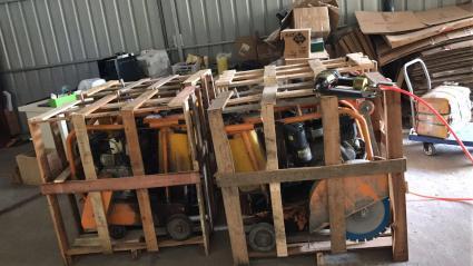 老街街道行李、家具、电器包装托运